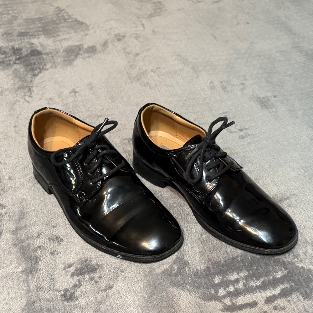 TIP TOP Classic Black Leather Tuxedo Dress Shoes For Boys  Great Condition!!